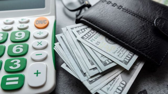 ETFs, tokenized stocks, and whales: where smart money is flowing