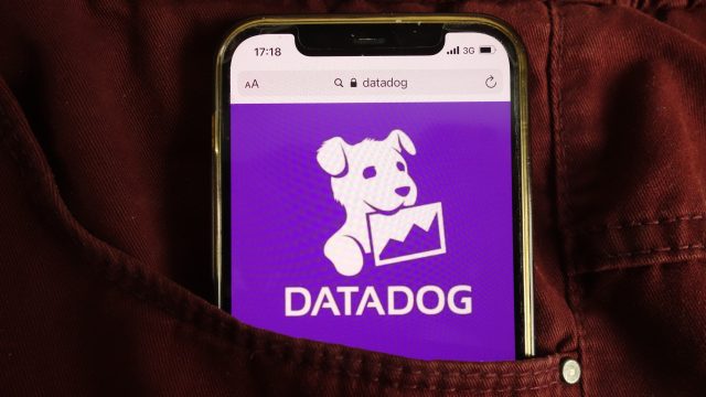 Datadog stock price as the crash continues: can it plunge to $100?