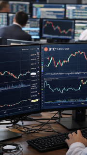 Micron stock falls as weakness hits global memory sector